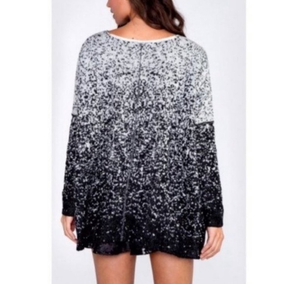 Wildfox Alpaca Wool Blend Black & White Ombre Pixel Party Relaxed Fit Sweater - Picture 15 of 15